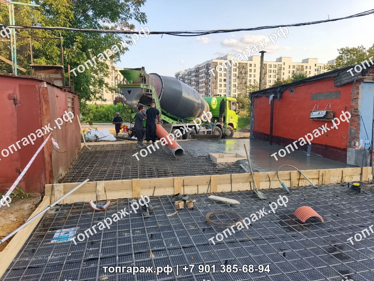 Заливка армированной бетонной плиты под гараж